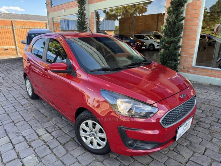 FORD - KA - 2020/2021 - Vermelha - R$ 56.000,00