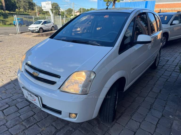 CHEVROLET - MERIVA - 2009/2010 - Branca - R$ 30.000,00