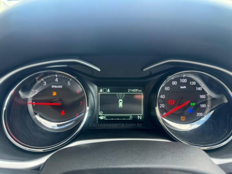 CHEVROLET - ONIX - 2024/2025 - Branca - R$ 103.000,00