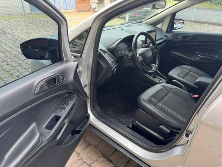 FORD - ECOSPORT - 2018/2019 - Prata - R$ 75.000,00
