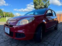 RENAULT - SANDERO - 2011/2012 - Vermelha - R$ 27.000,00