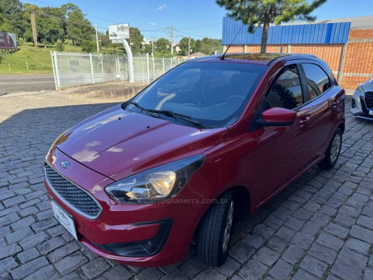 FORD - KA - 2020/2021 - Vermelha - R$ 56.000,00