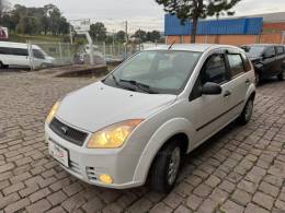 FORD - FIESTA - 2008/2009 - Branca - R$ 23.000,00