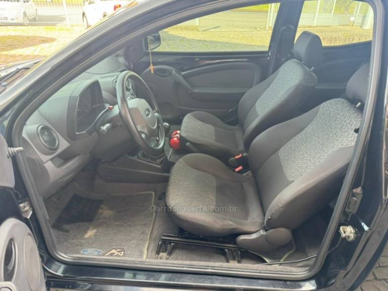 FORD - KA - 2011/2012 - Preta - R$ 27.000,00