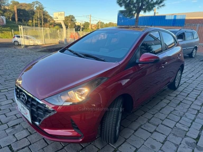 HYUNDAI - HB20 - 2019/2020 - Vermelha - R$ 68.000,00