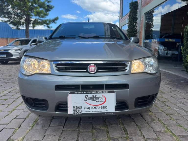 FIAT - PALIO - 2015/2015 - Cinza - R$ 35.000,00