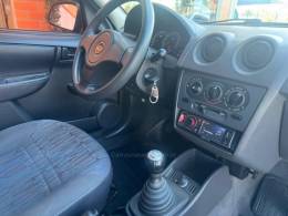 CHEVROLET - CELTA - 2009/2010 - Preta - R$ 27.000,00