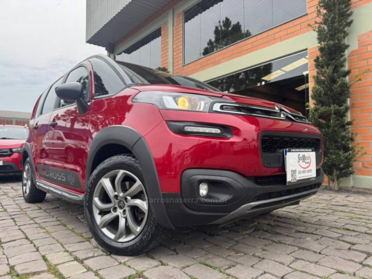 CITROËN - AIRCROSS - 2016/2017 - Vermelha - R$ 55.000,00