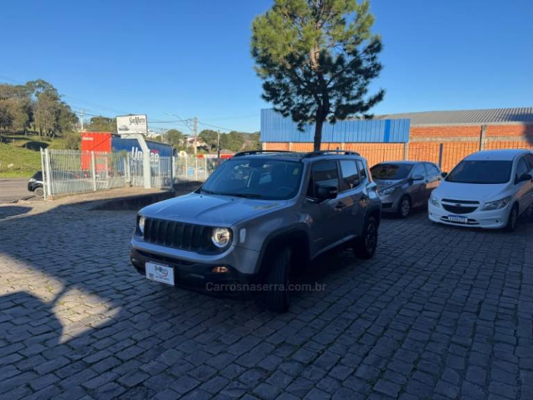JEEP - RENEGADE - 2020/2021 - Prata - R$ 88.000,00