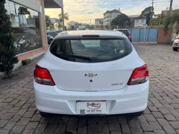 CHEVROLET - ONIX - 2013/2013 - Branca - R$ 41.000,00