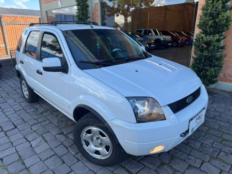 FORD - ECOSPORT - 2003/2004 - Branca - R$ 28.000,00