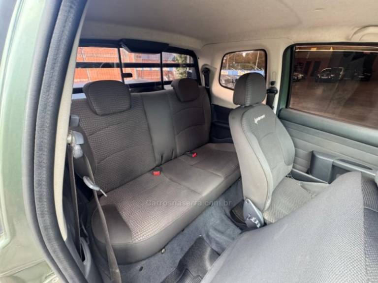 FIAT - STRADA - 2011/2011 - Verde - Sob Consulta