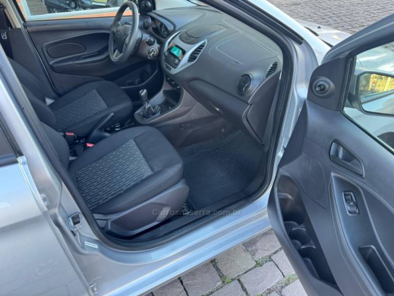 FORD - KA - 2019/2020 - Prata - R$ 51.000,00