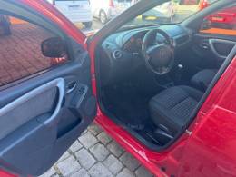 RENAULT - SANDERO - 2011/2012 - Vermelha - R$ 30.000,00