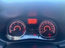 RENAULT - SANDERO - 2011/2012 - Vermelha - R$ 30.000,00