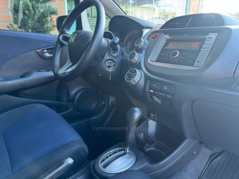 HONDA - FIT - 2012/2013 - Cinza - R$ 56.000,00