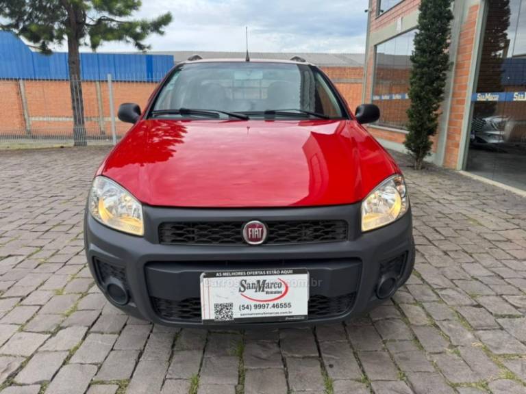 FIAT - STRADA - 2014/2014 - Vermelha - R$ 60.000,00