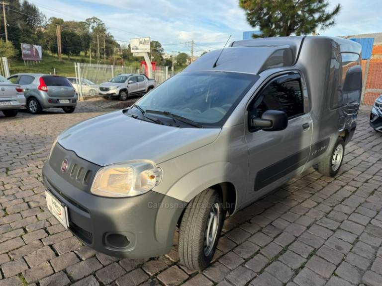 FIAT - FIORINO - 2018/2019 - Prata - R$ 70.500,00