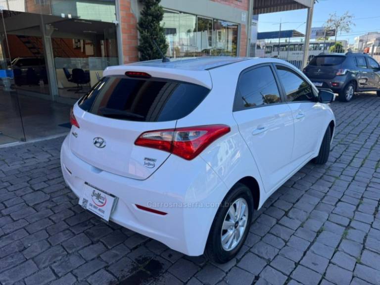HYUNDAI - HB20 - 2013/2014 - Branca - Sob Consulta