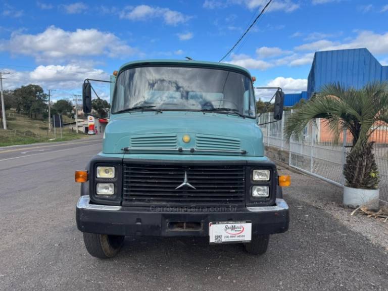 MERCEDES-BENZ - 1513 - 1982/1982 - Azul - R$ 148.000,00