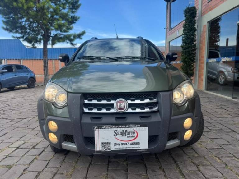 FIAT - STRADA - 2011/2011 - Verde - Sob Consulta