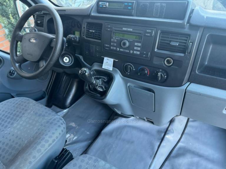 FORD - TRANSIT - 2012/2012 - Branca - R$ 74.000,00