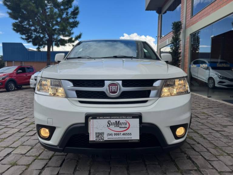 FIAT - FREEMONT - 2012/2012 - Branca - Sob Consulta