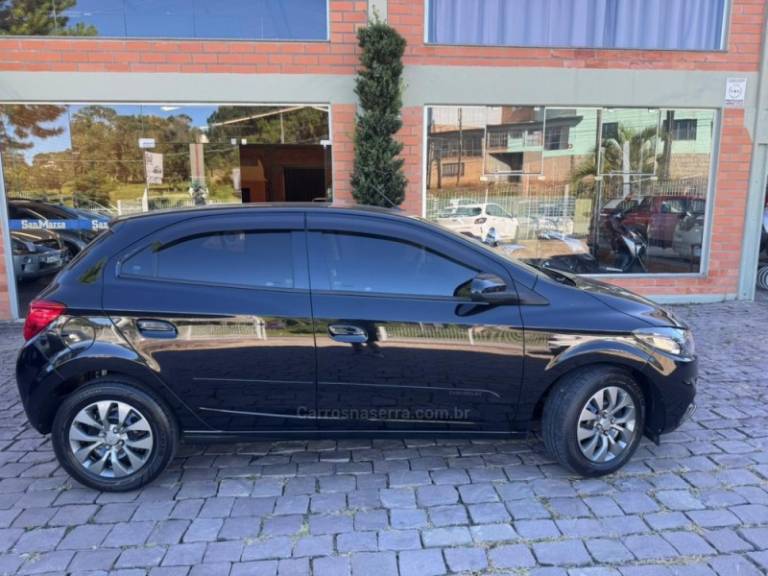 CHEVROLET - ONIX - 2020/2020 - Preta - R$ 55.000,00