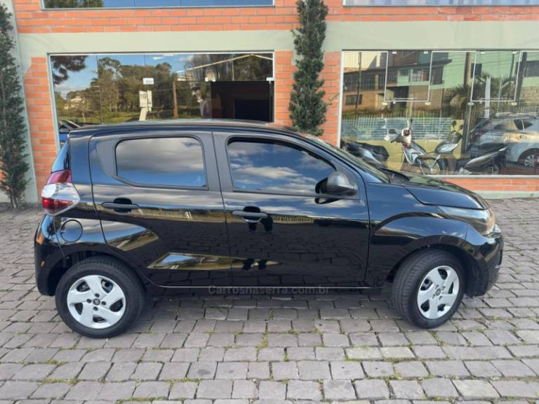 FIAT - MOBI - 2019/2020 - Preta - R$ 45.000,00