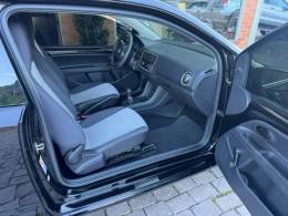VOLKSWAGEN - UP - 2014/2015 - Preta - R$ 36.000,00