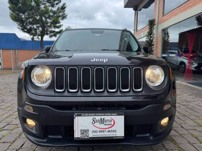 JEEP - RENEGADE - 2018/2018 - Preta - R$ 70.000,00