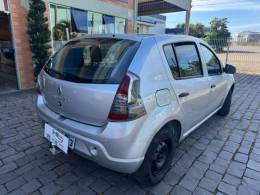 RENAULT - SANDERO - 2013/2014 - Prata - R$ 32.000,00