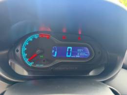 CHEVROLET - ONIX - 2013/2013 - Branca - R$ 40.000,00