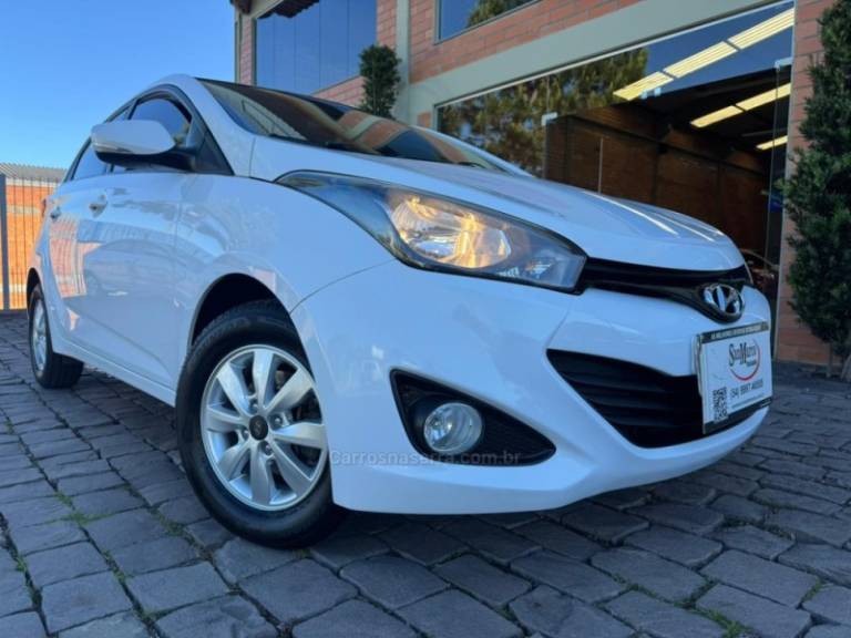 HYUNDAI - HB20 - 2013/2014 - Branca - Sob Consulta