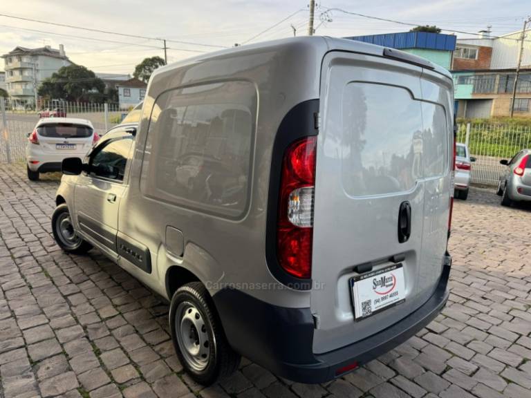 FIAT - FIORINO - 2018/2019 - Prata - R$ 70.500,00