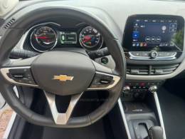 CHEVROLET - ONIX - 2024/2025 - Branca - R$ 103.000,00