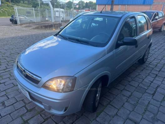 CHEVROLET - CORSA - 2012/2012 - Prata - R$ 35.000,00