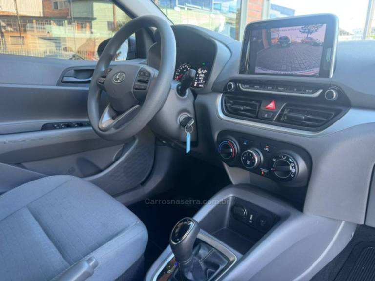 HYUNDAI - HB20S - 2023/2024 - Cinza - R$ 85.000,00