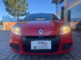 RENAULT - SANDERO - 2011/2012 - Vermelha - R$ 30.000,00