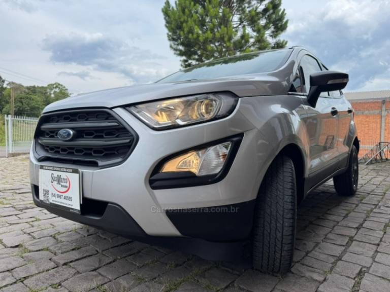 FORD - ECOSPORT - 2018/2019 - Prata - R$ 75.000,00