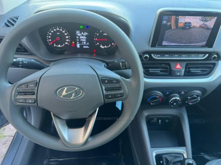 HYUNDAI - HB20S - 2023/2024 - Cinza - R$ 85.000,00