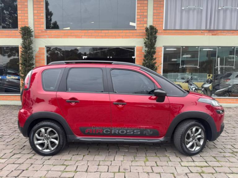 CITROËN - AIRCROSS - 2016/2017 - Vermelha - R$ 55.000,00