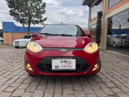 FORD - FIESTA - 2011/2012 - Vermelha - R$ 33.000,00