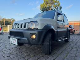 SUZUKI - JIMNY - 2021/2022 - Branca - R$ 103.000,00