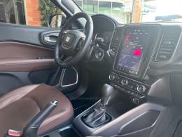 FIAT - TORO - 2024/2024 - Branca - R$ 175.000,00