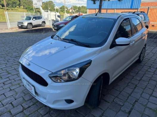 FORD - KA - 2016/2017 - Branca - R$ 40.000,00