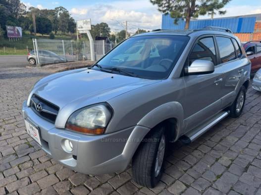 HYUNDAI - TUCSON - 2014/2015 - Prata - R$ 55.000,00