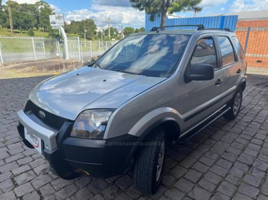 FORD - ECOSPORT - 2005/2006 - Prata - R$ 29.500,00