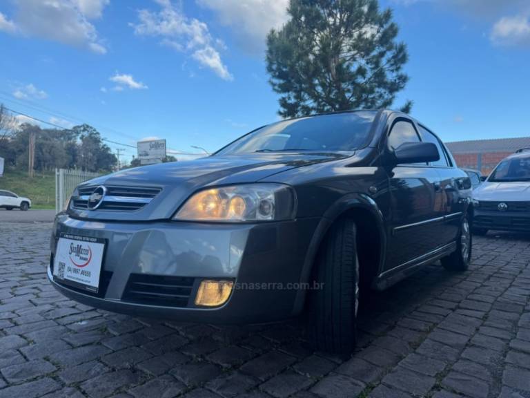 CHEVROLET - ASTRA - 2009/2010 - Cinza - R$ 37.000,00
