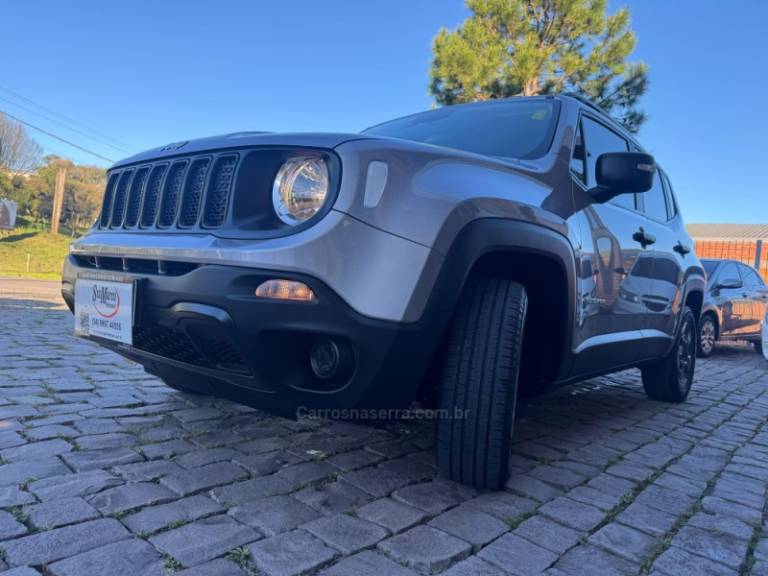 JEEP - RENEGADE - 2020/2021 - Prata - R$ 88.000,00